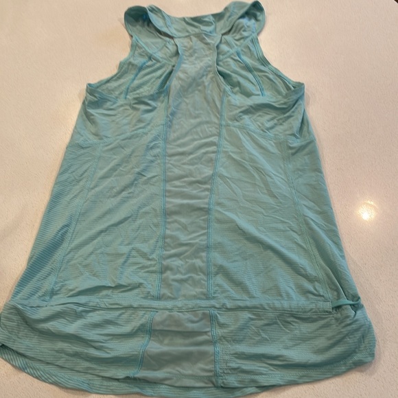 Lululemon loose tank top - Picture 5 of 8